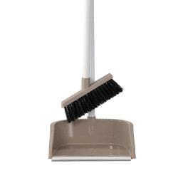 Szemetes lapát műanyag álló + partvis UP755 Vödrök, lapátok Planet